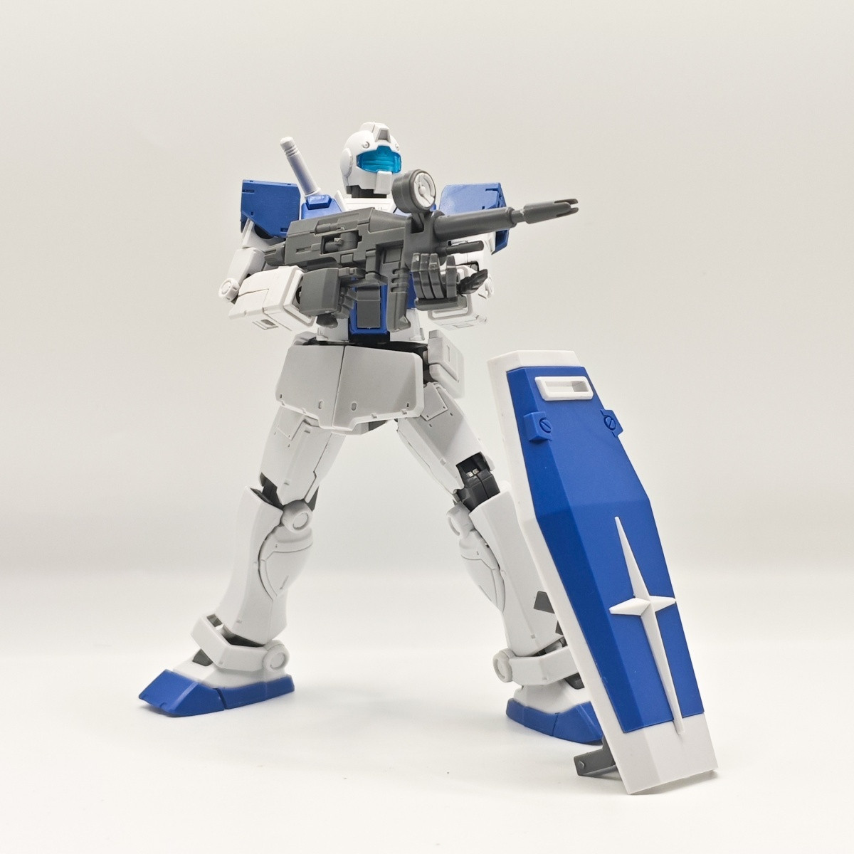 Modelo JIJI HG 1/144 RGM-79 Wh - Kids Toys Jiji avaliação e preço